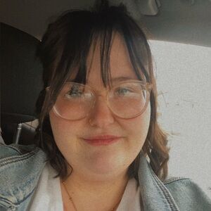 Meet your Posher, Olivea